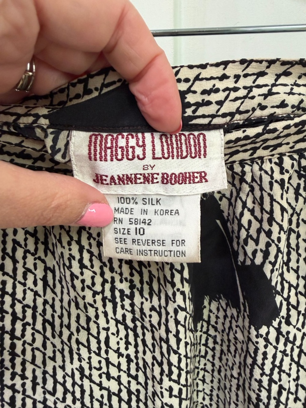 Maggy London Cream and Black Abstract Midi Skirt